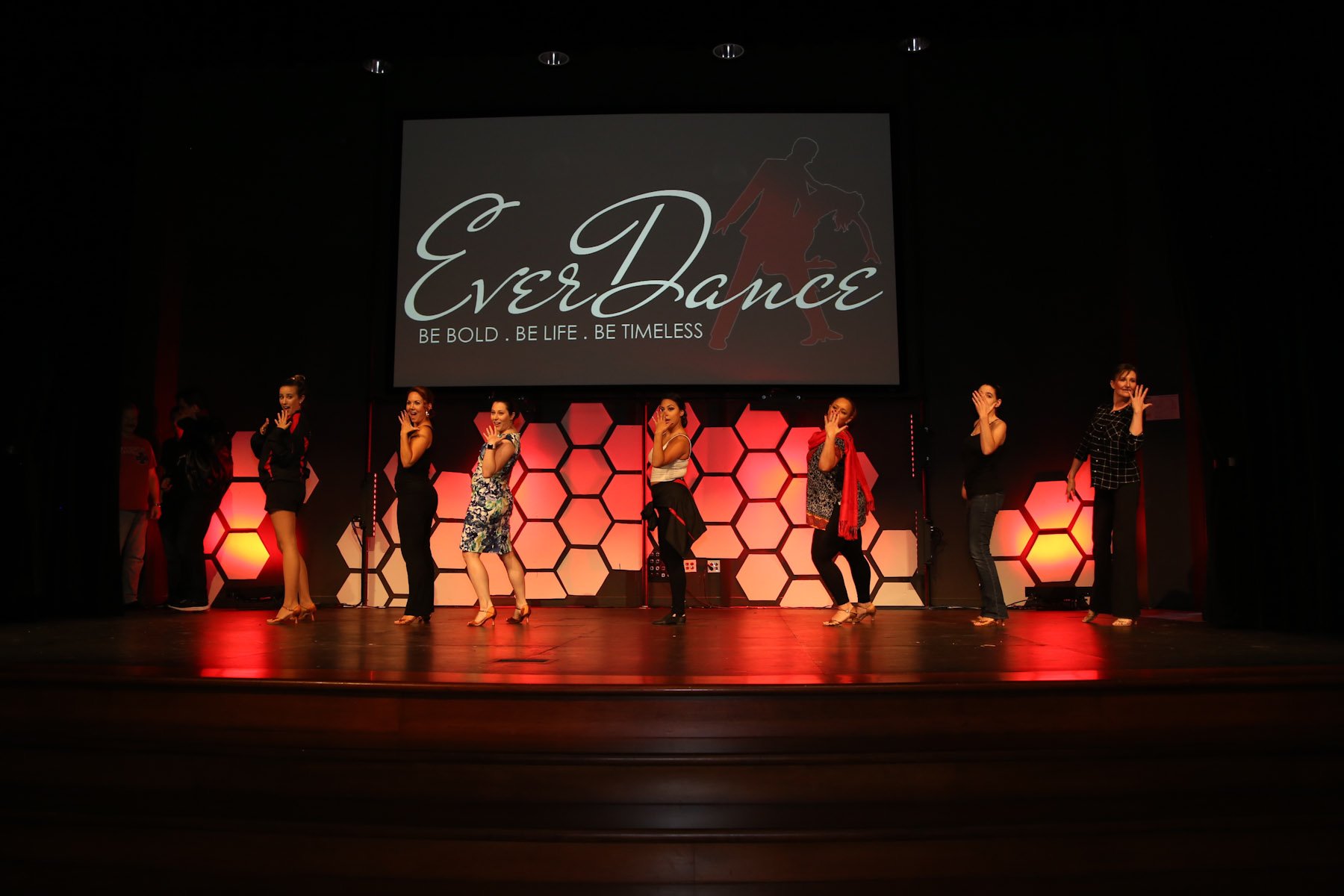 everdance0603170008.jpg