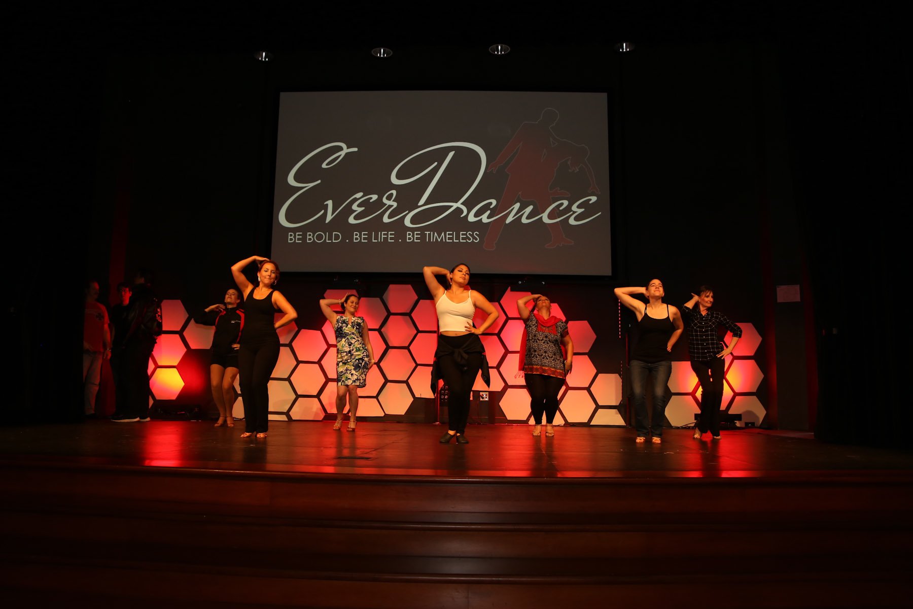 everdance0603170010.jpg