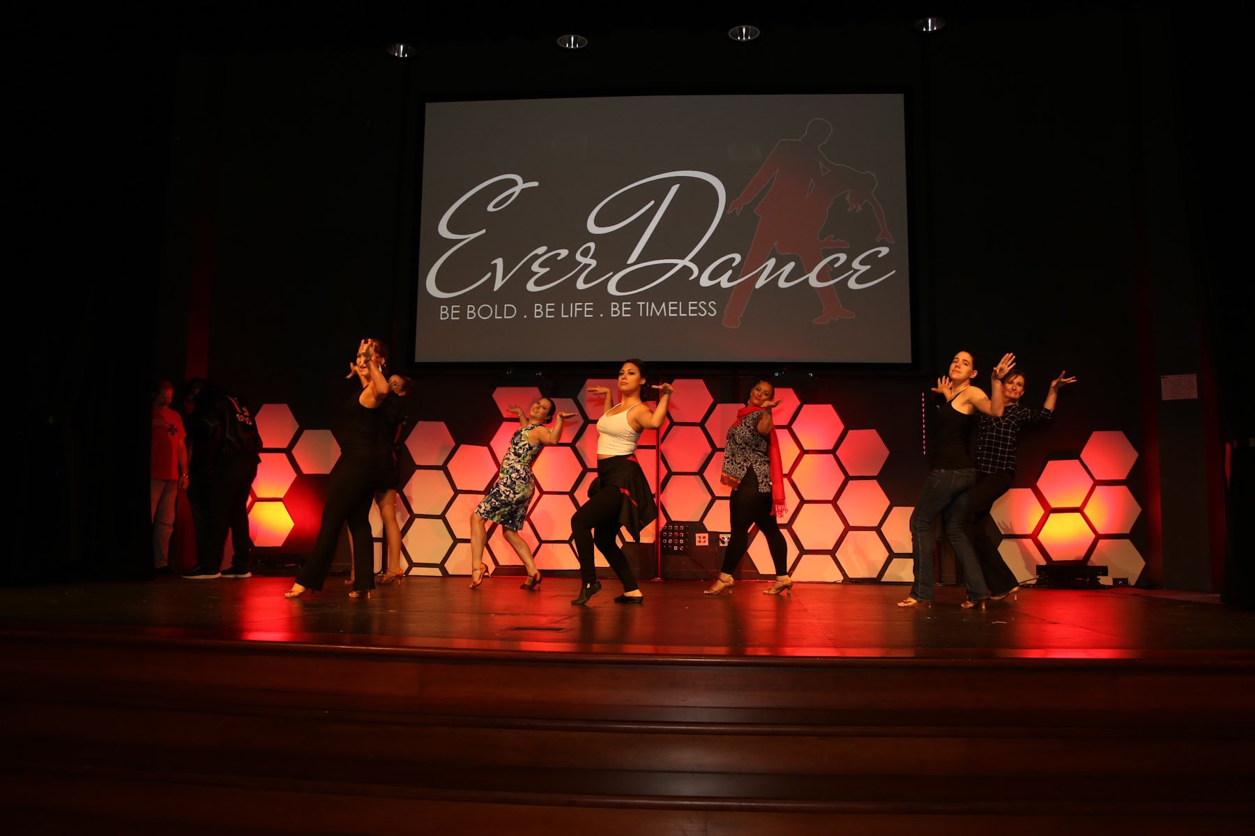 everdance0603170012.jpg