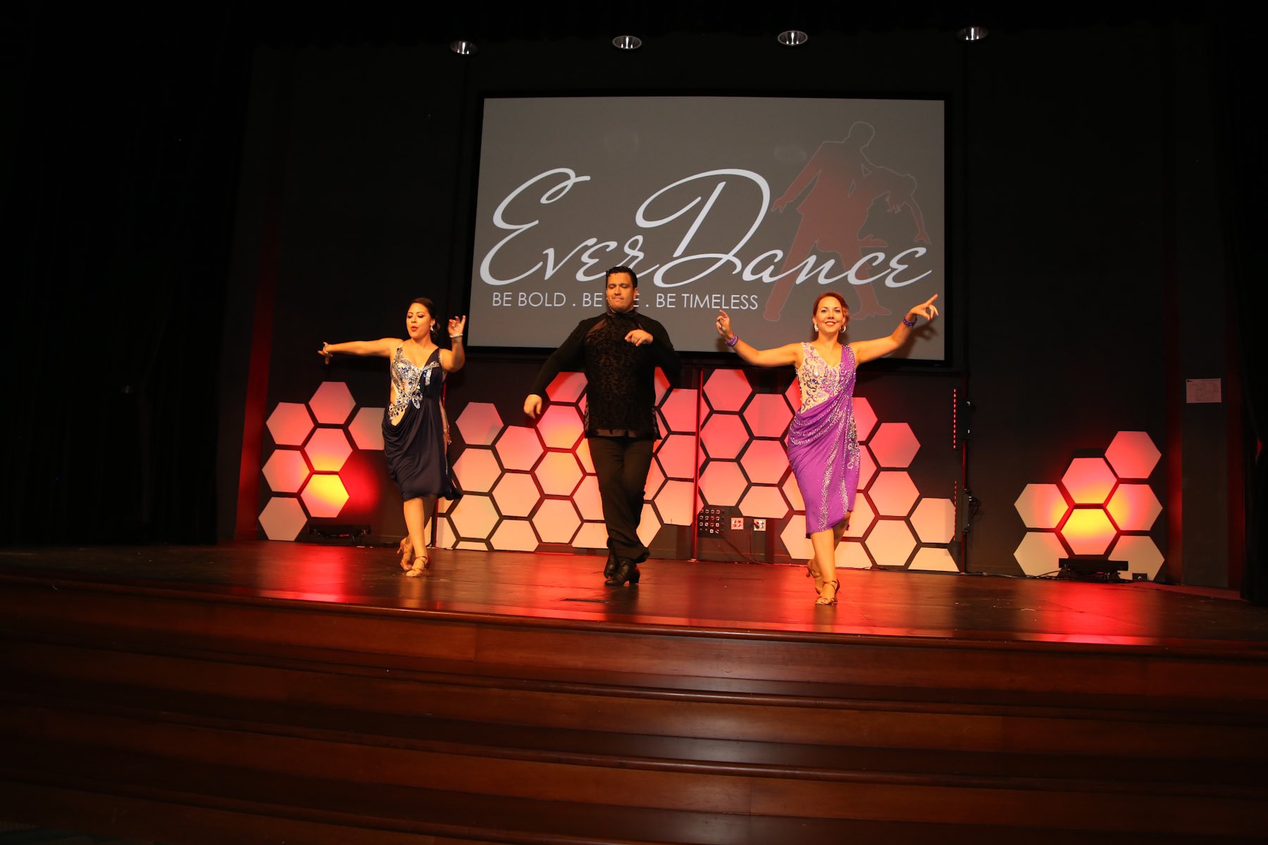 everdance0603170486.jpg