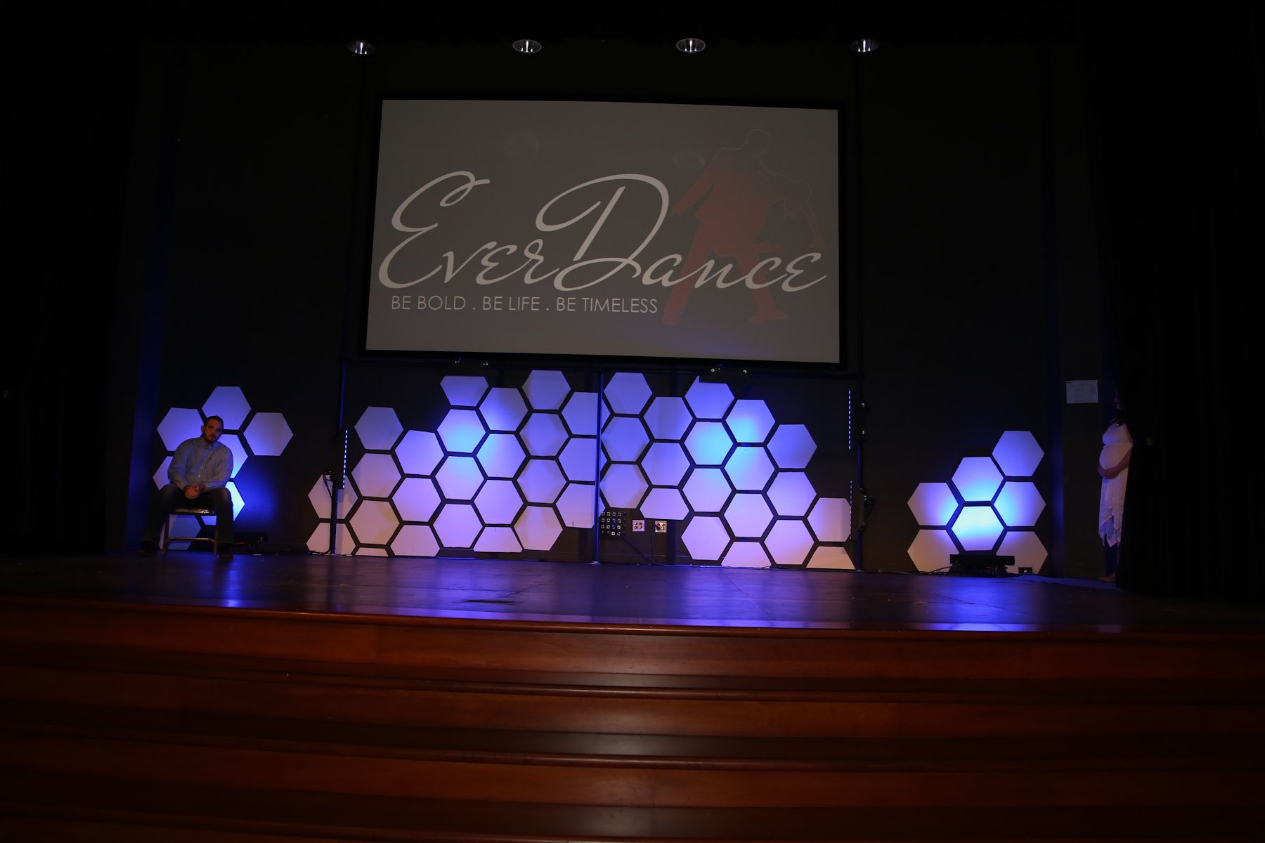 everdance0603170590.jpg