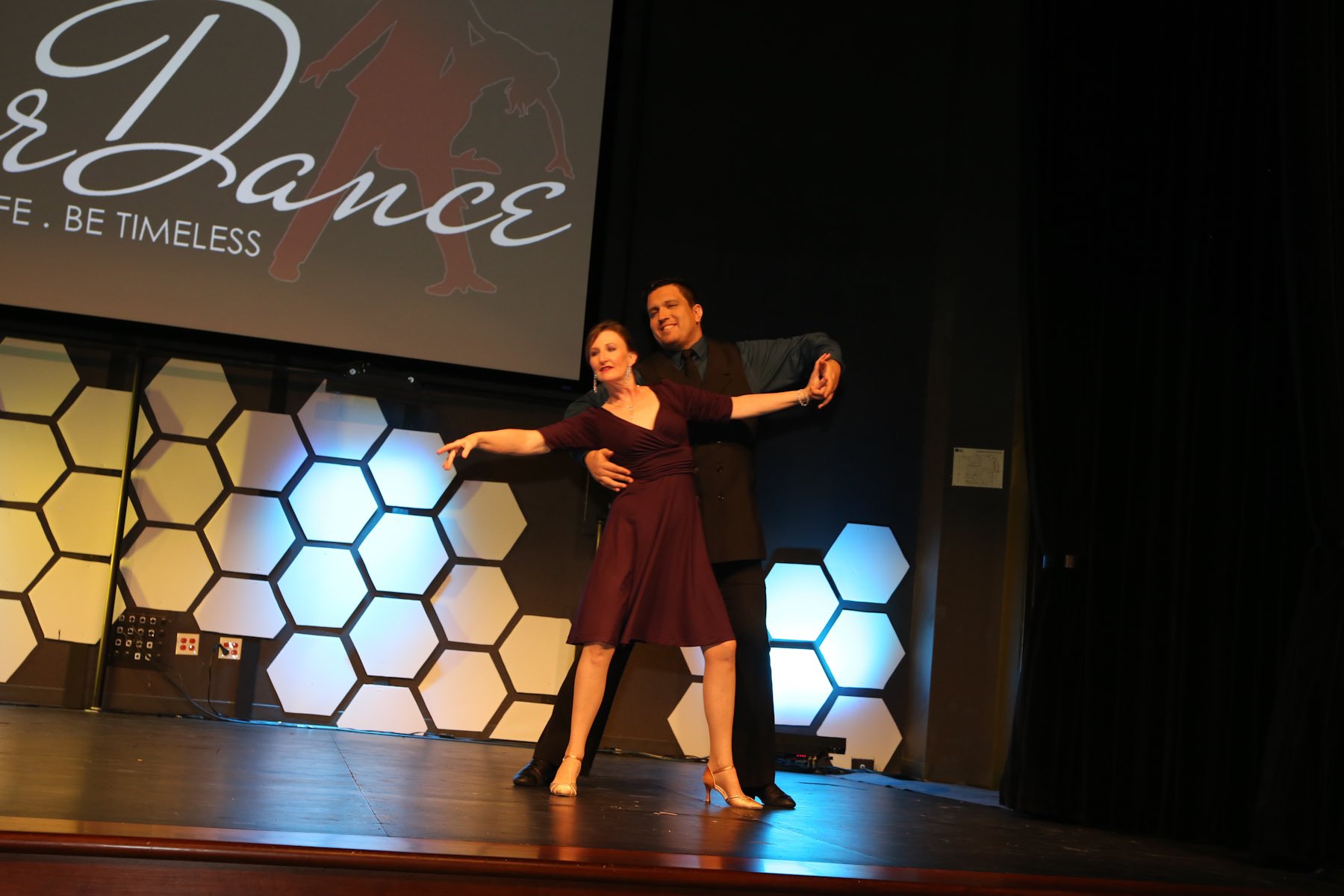 everdance0603170686.jpg