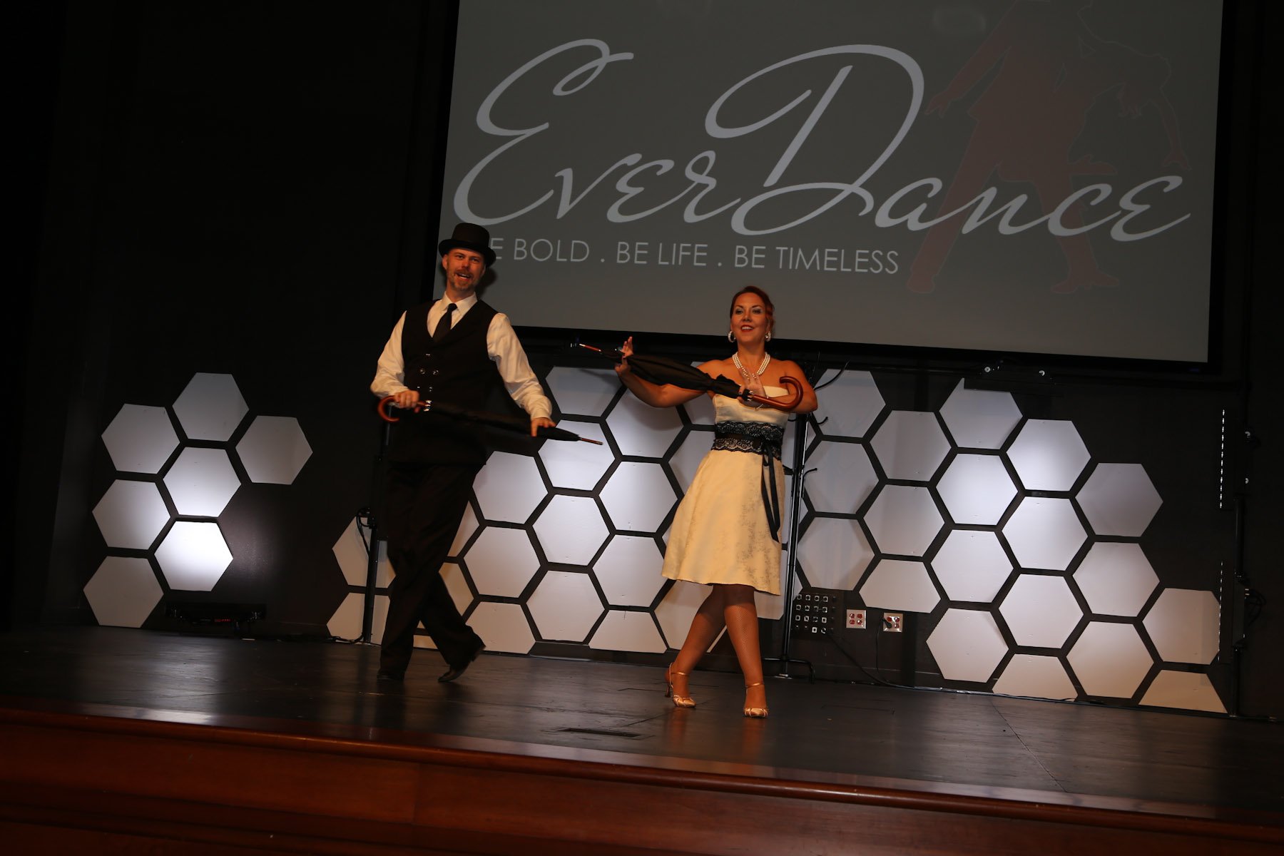 everdance0603170870.jpg