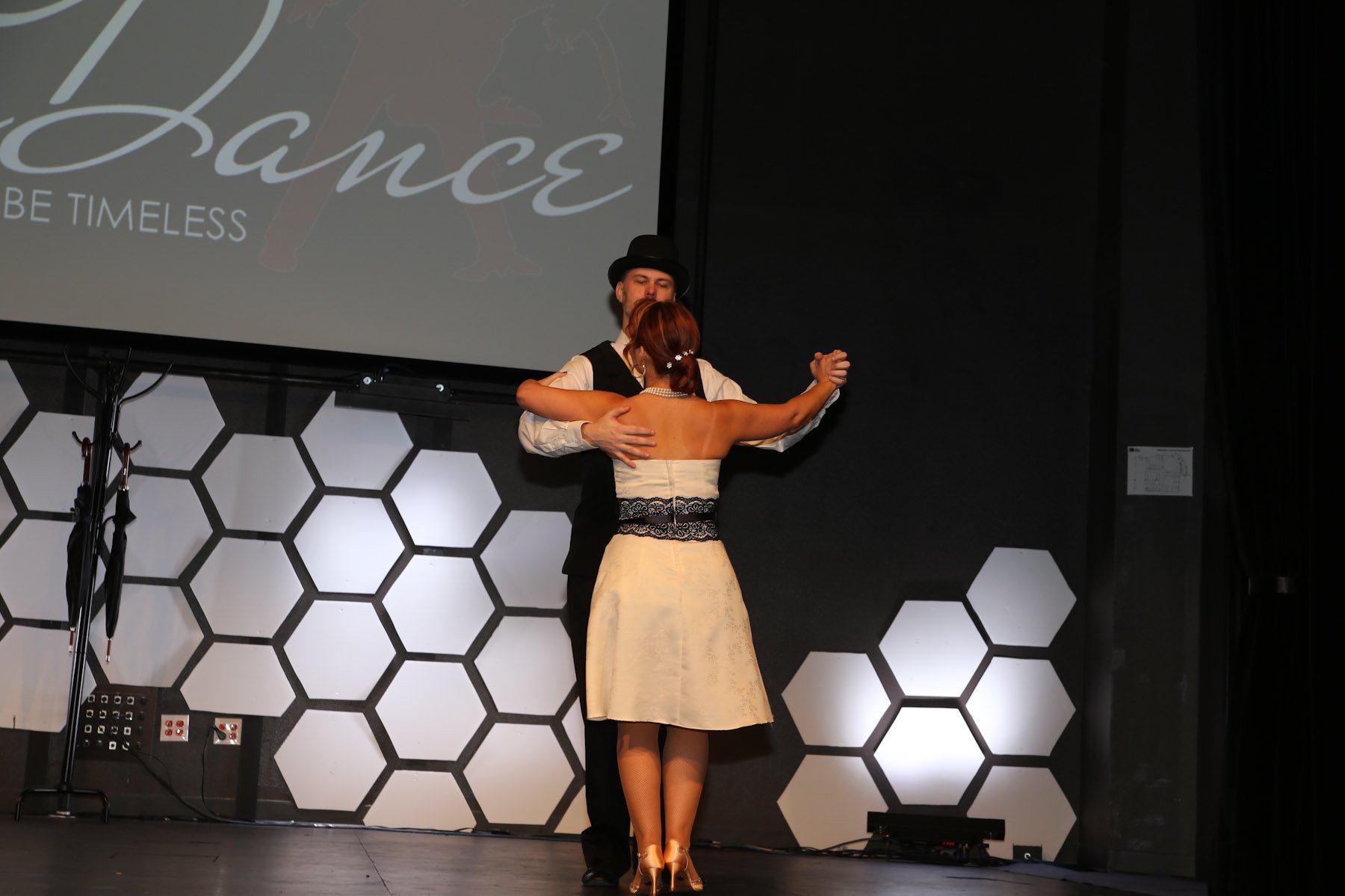 everdance0603170876.jpg