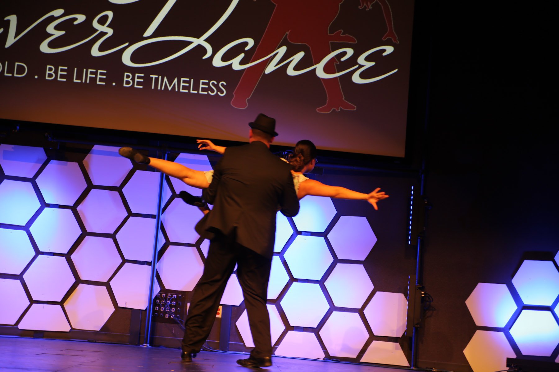 everdance0603171010.jpg