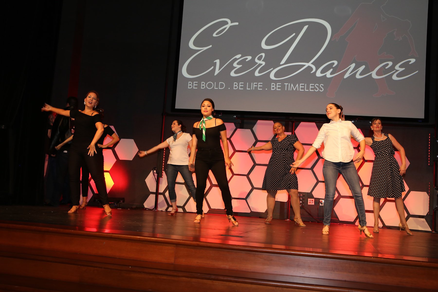 everdance0603171100.jpg