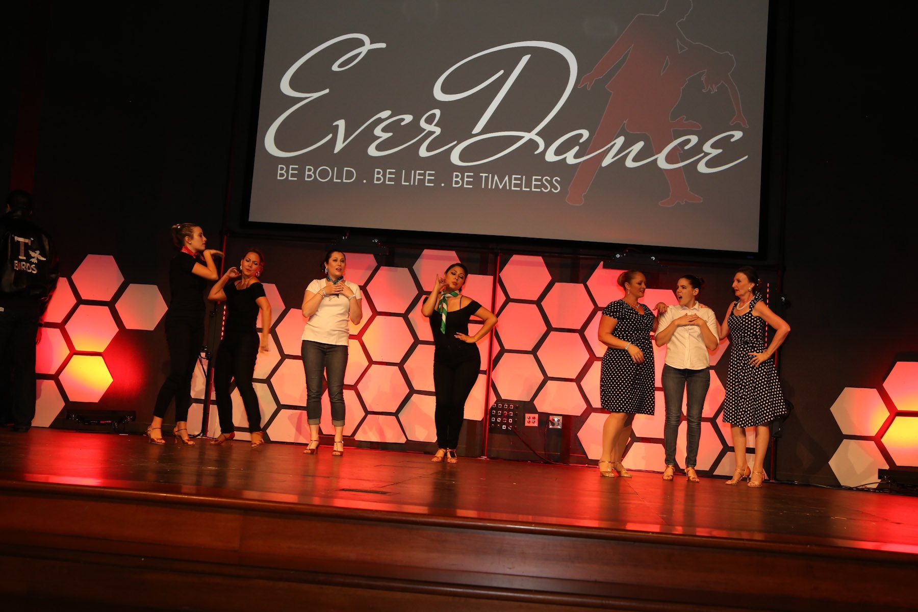 everdance0603171102.jpg