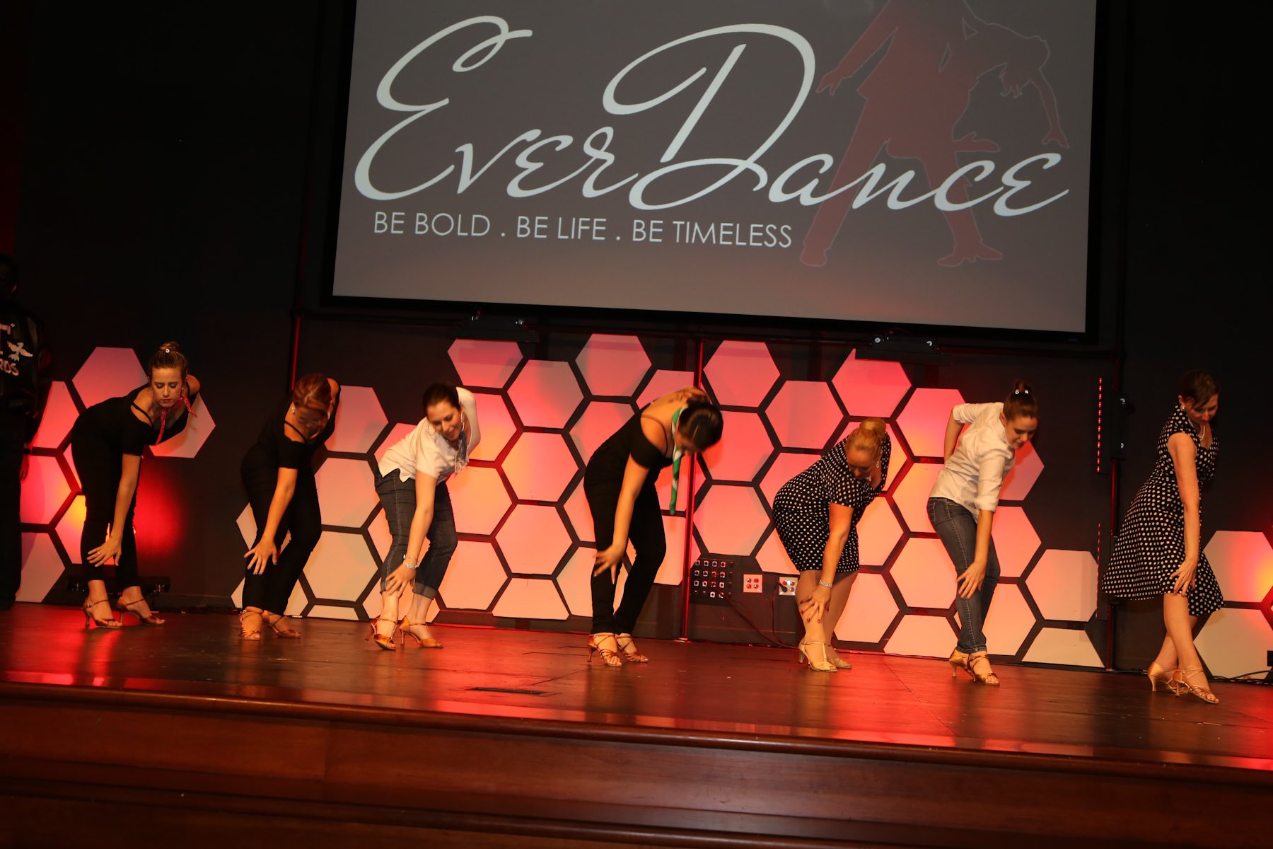 everdance0603171104.jpg