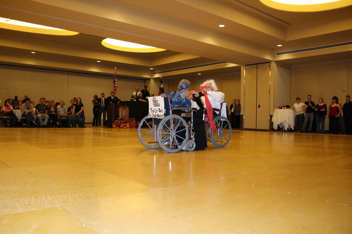 state2009exp215.jpg