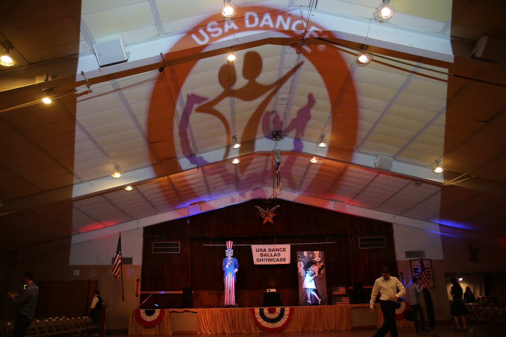 usa1105160102.jpg